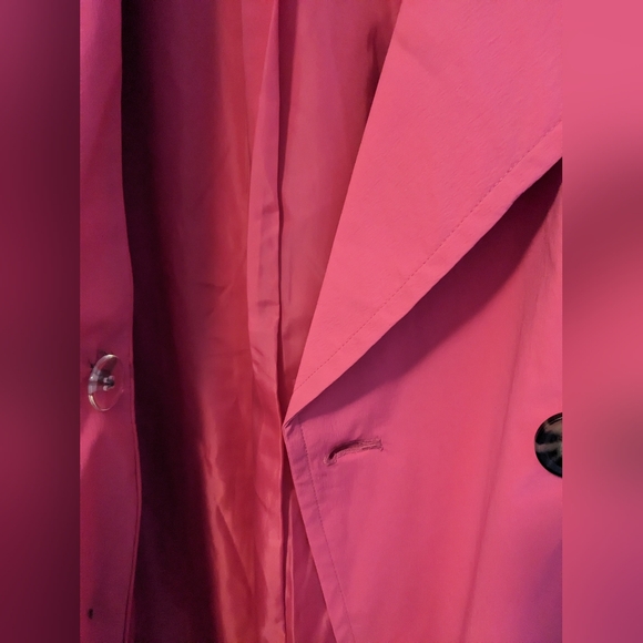 Reitmans trenchcoat - Picture 2 of 4